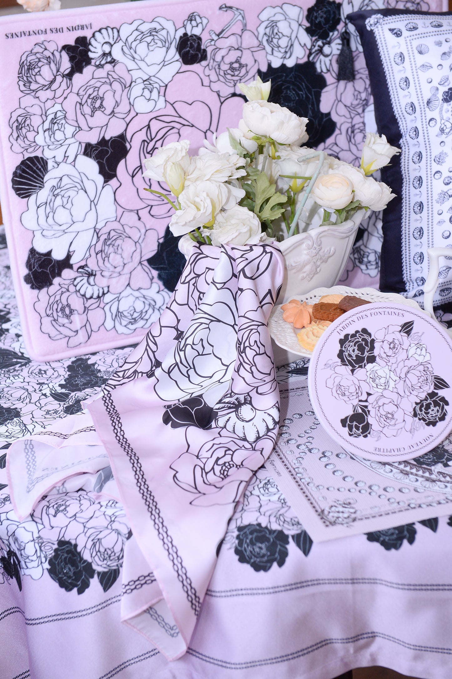 "Classy and Fabulous" 90cm Silky Scarf