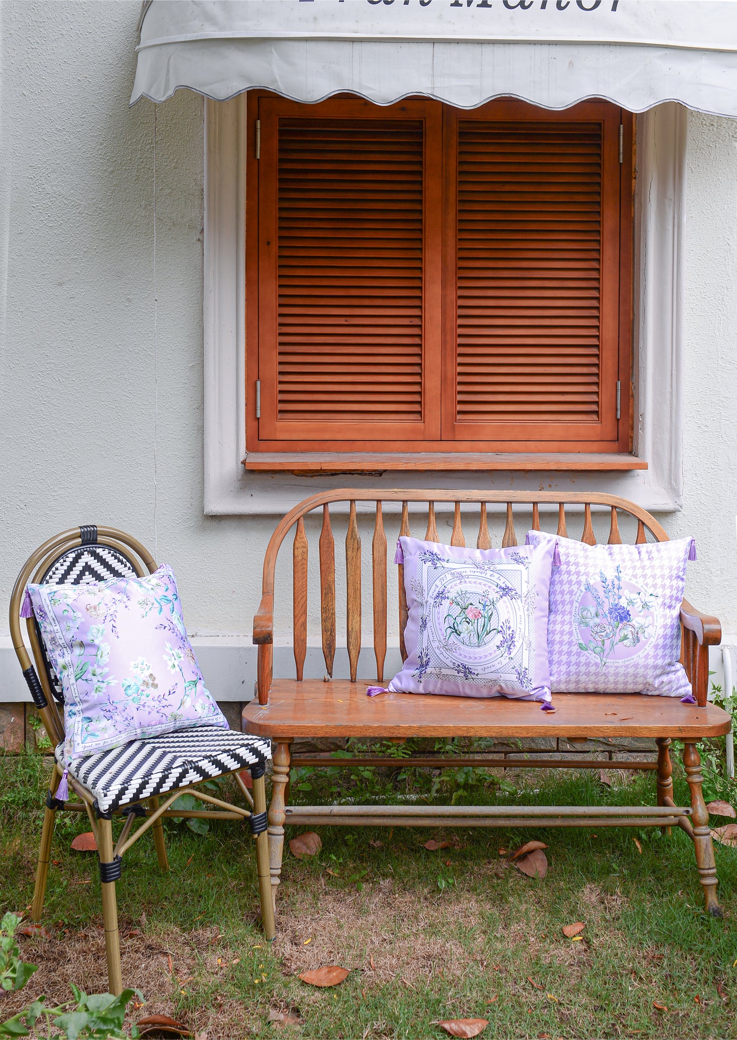 "Secret Violet Garden" Cushion, Throw Pillow