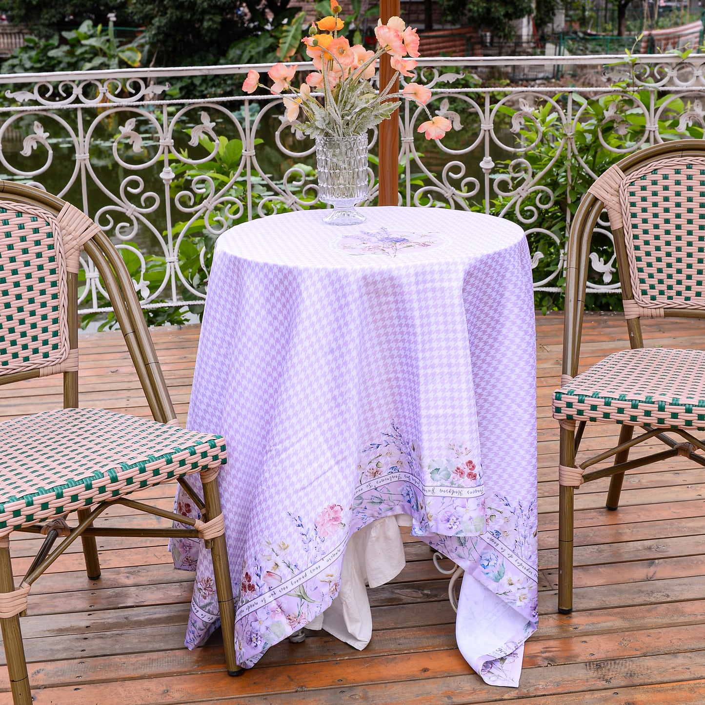 "Secret Violet Garden" Houndstooth Waterproof Tablecloth