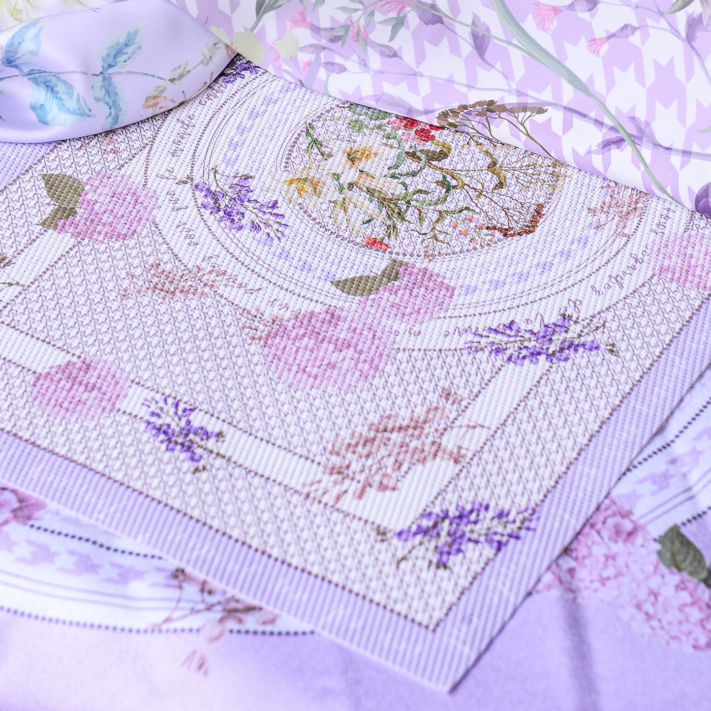 "Secret Violet Garden" Woven Table Placemat