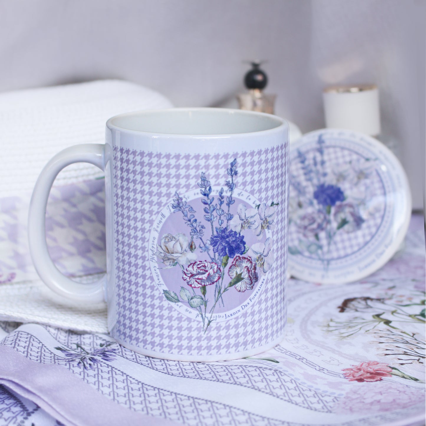 "Secret Violet Garden" Porcelain Mug With Lid 350ml