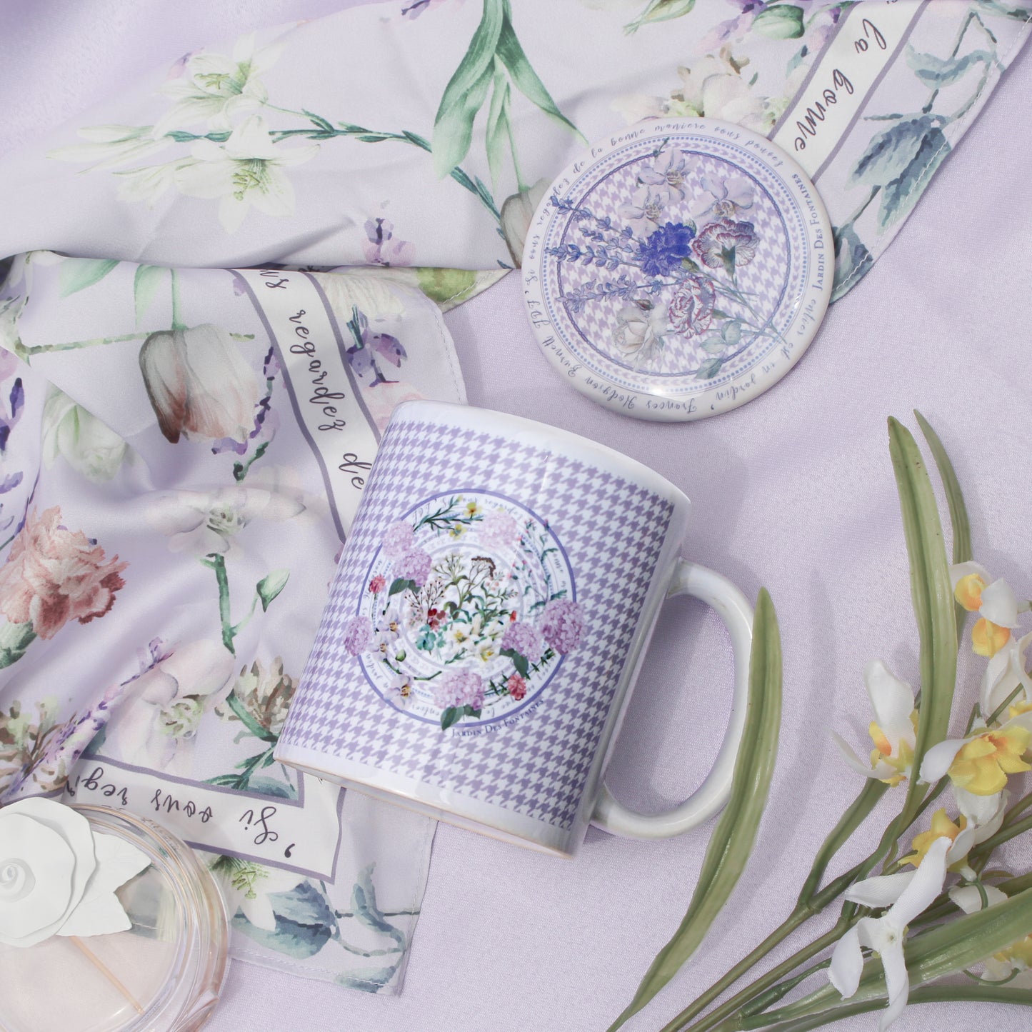 "Secret Violet Garden" Porcelain Mug With Lid 350ml