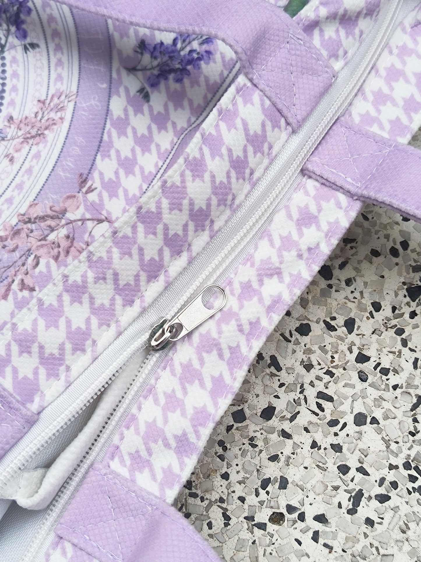 "Secret Violet Garden" Tote Bag With Zipper