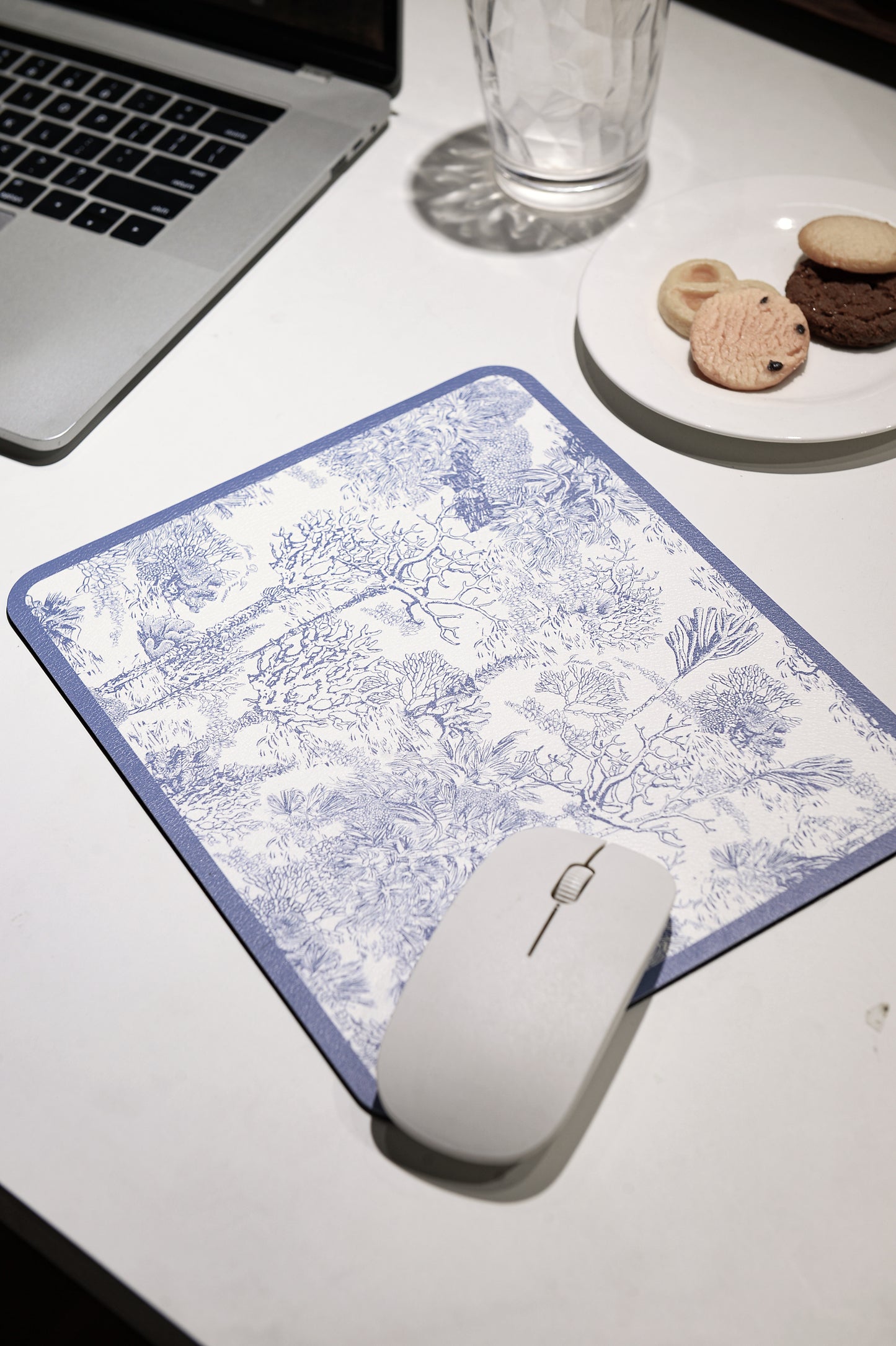 "Toile De Jouy" PU Leather Mouse Pad