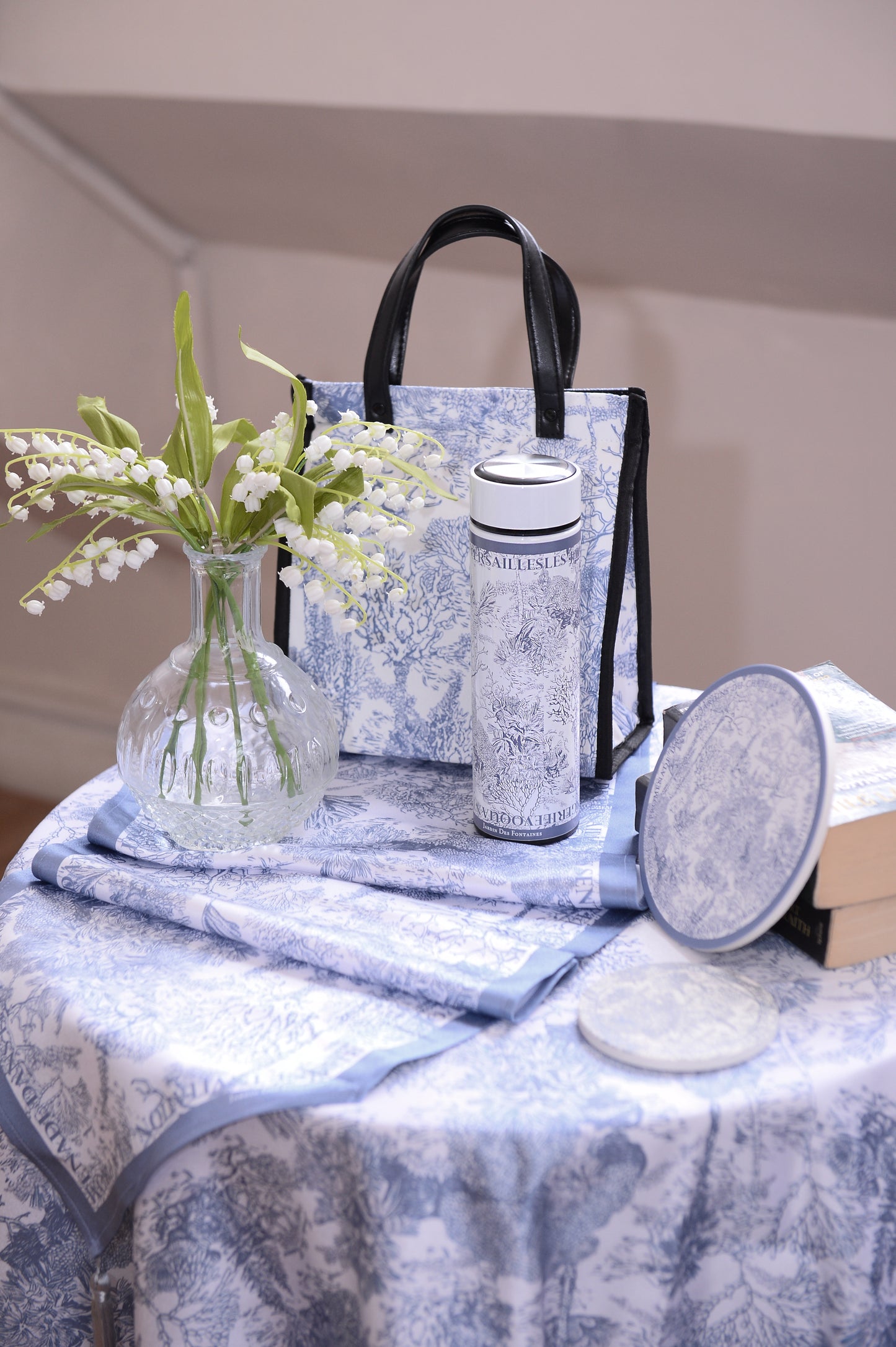 "Toile De Jouy" Insulated Lunch Bag