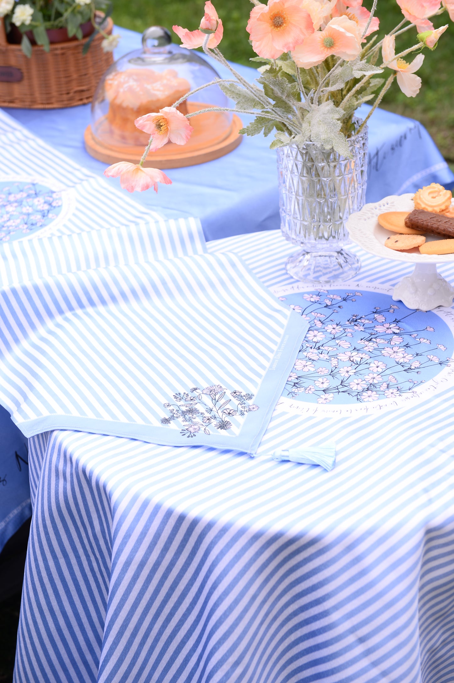 'Wild Blue Yonder" Waterproof Table Runner