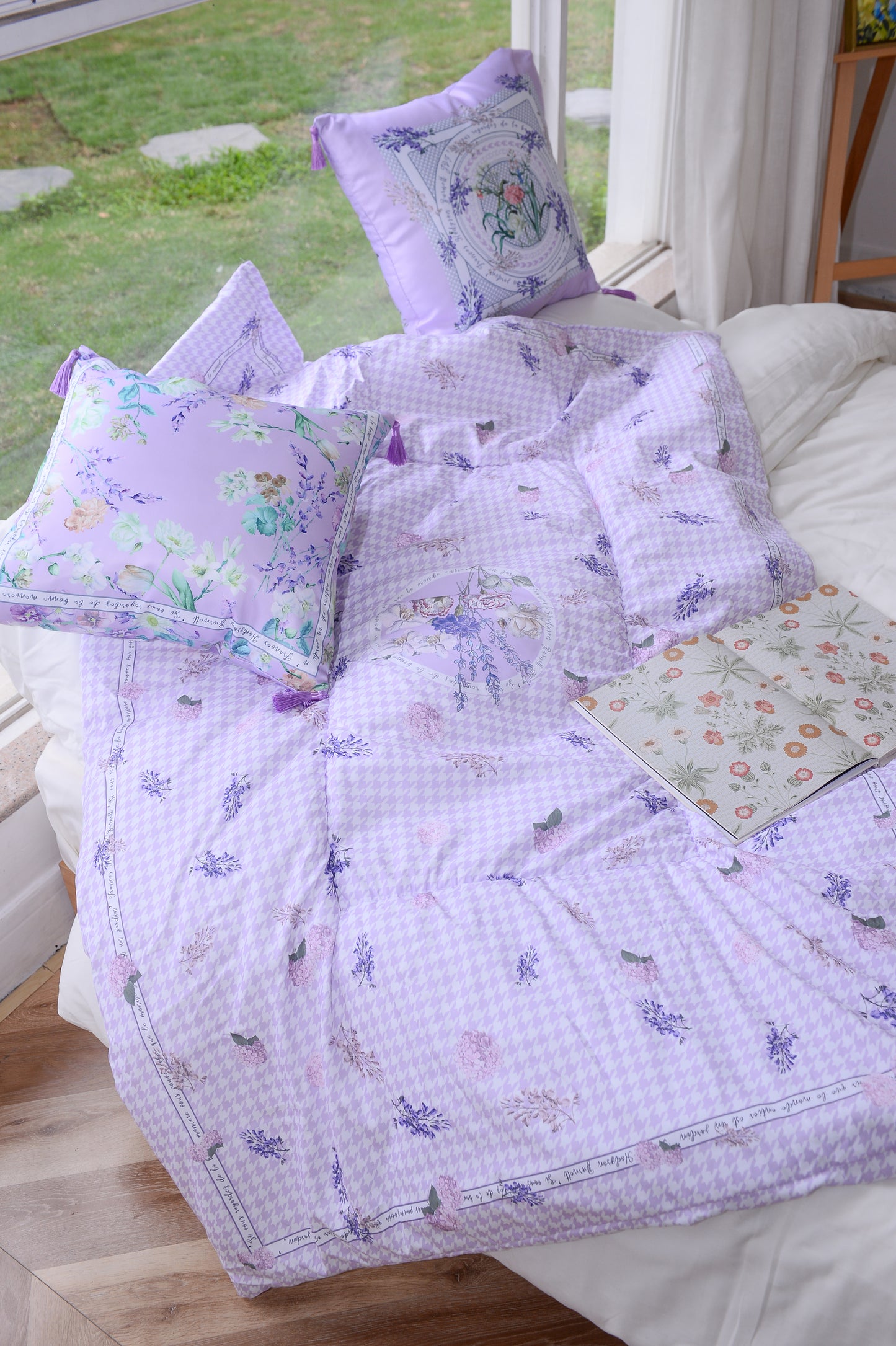 "Secret Violet Garden" Quilt Blanket Pillow 2 in 1